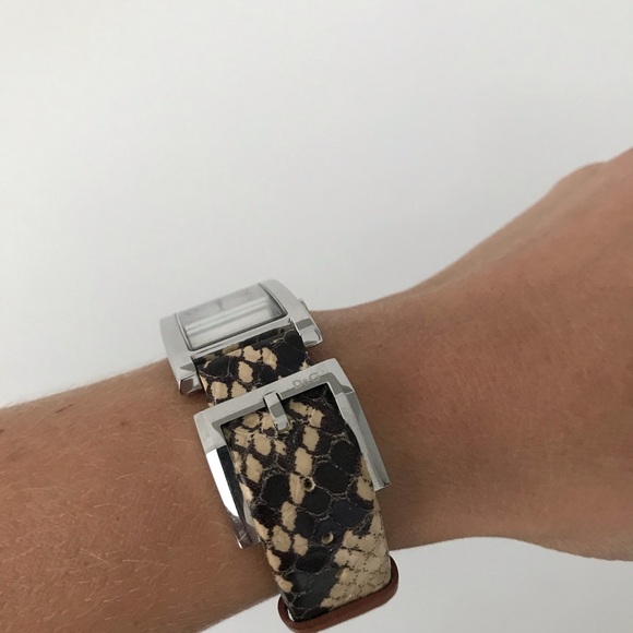 Watch - Picture 2 of 6